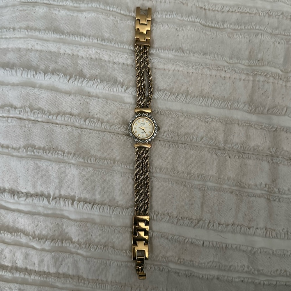Beautiful Vintage Anne Klein Watch